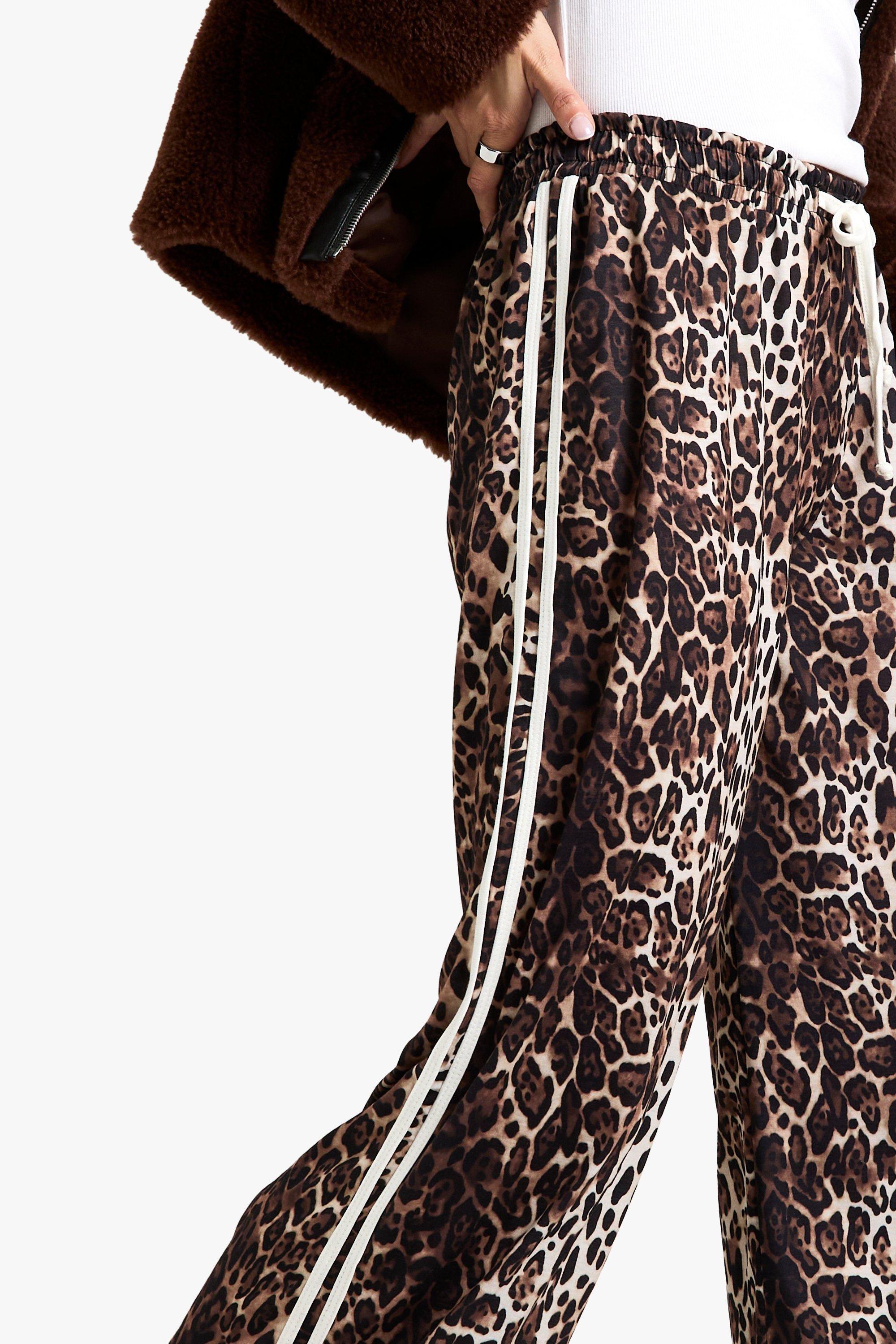 Leopard print stripe side wide leg trouser | boohoo CA