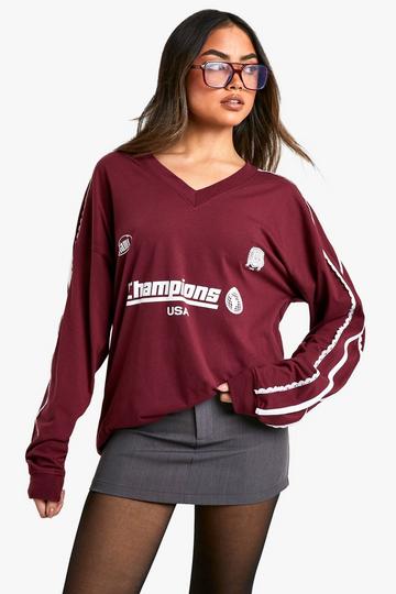 Champions Slogan V Neck Football Top burgundy