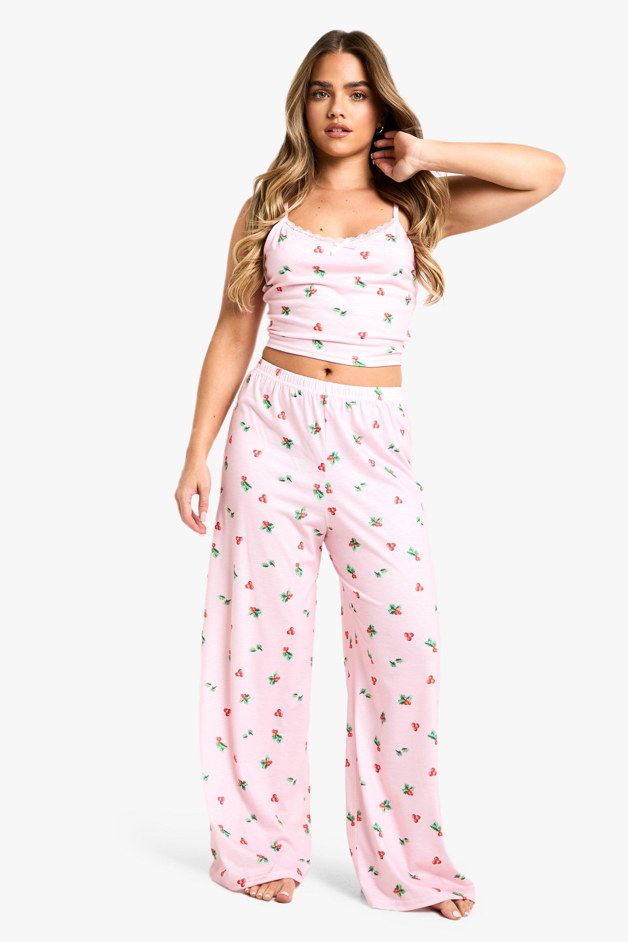 Boohoo Women s Petite Holly Print Cami and Trouser PJ Set Pink