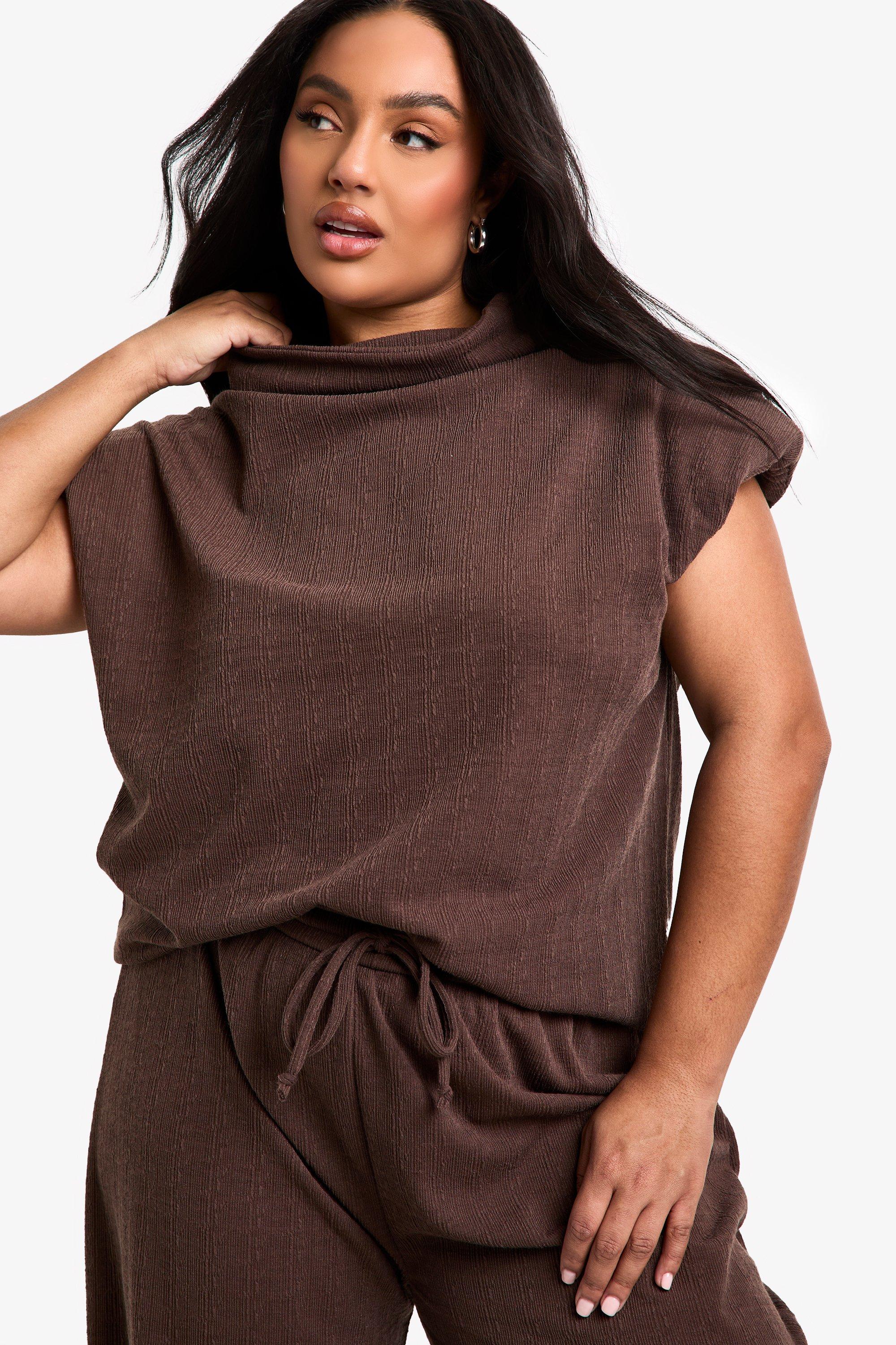 Grande taille Ensemble avec top a col montant et pantalon boohoo FR