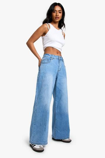 The Petite Low Waist Boyfriend Jean light wash