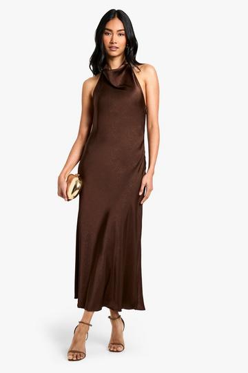 Satijnen Halter Maxi Jurk Met Textuur chocolate