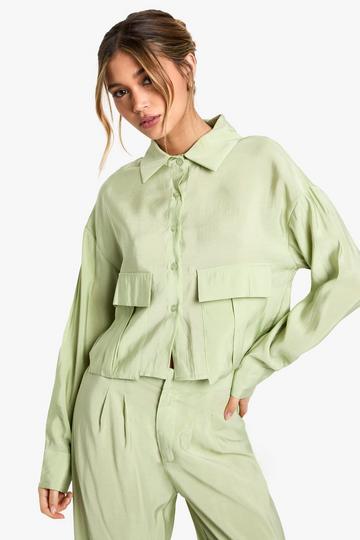 Korte Vloeiende Utility Blouse sage