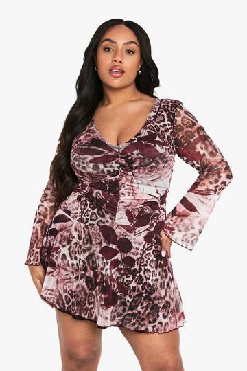 Plus Geplooide Mesh Mini Skater Jurk Met Print mauve