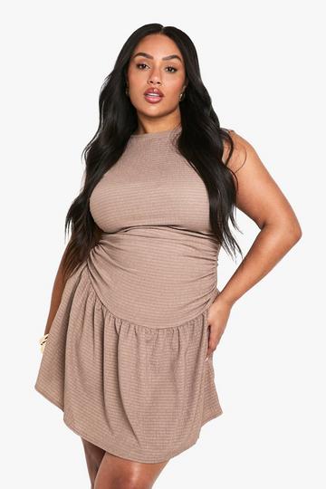 plus TEXTURED SLEEVELESS ROUCHED MINI DRESS mocha