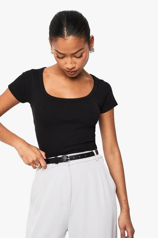 RIB SCOOP NECK SHORT SLEEVE TOP | boohoo AU RIB SCOOP NECK SHORT SLEEVE TOP | boohoo AU