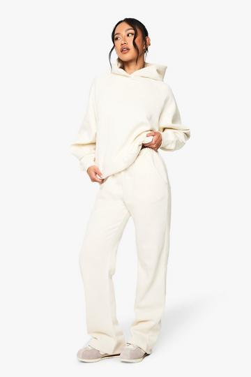 Minimal Waistband Straight Leg Jogger ecru