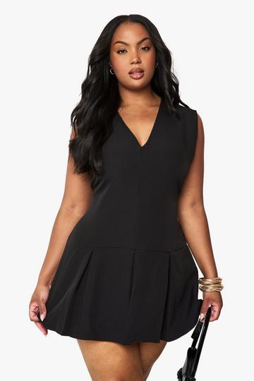 Plus Geplooide Getailleerde Jurk Met V-Hals black