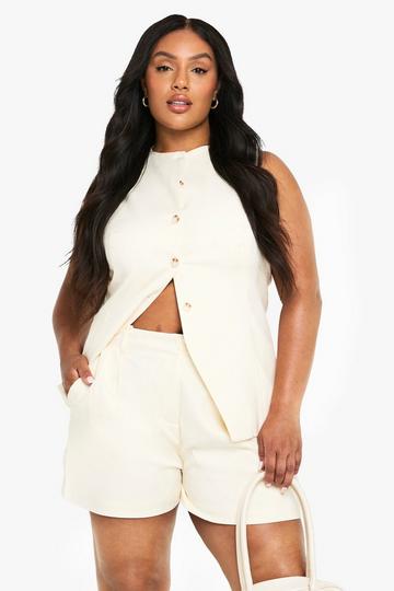 Plus Tailored Short lemon