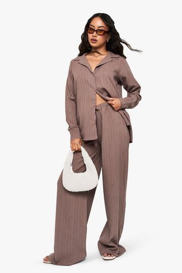 Crinkle Low Rise Straight Leg Trouser mocha