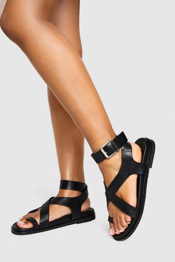 Toe Post Strappy Chunky Sandals black