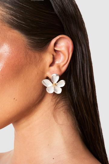 Geborstelde Bloemen Oorbellen pearl