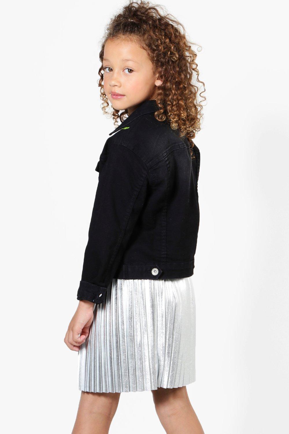 Girls Metallic Pleated Mini Skirt boohoo