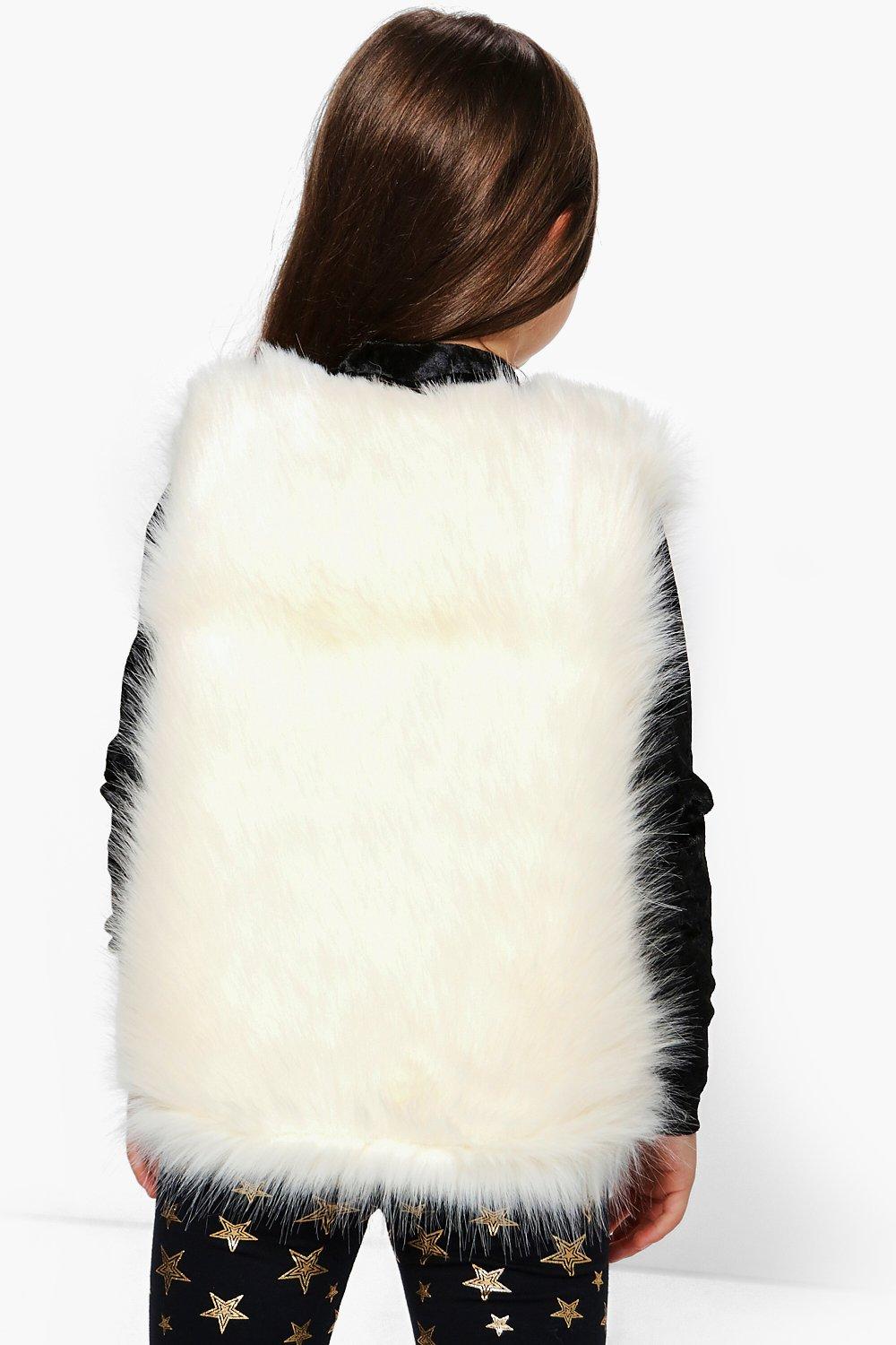 Boohoo faux fur on sale gilet