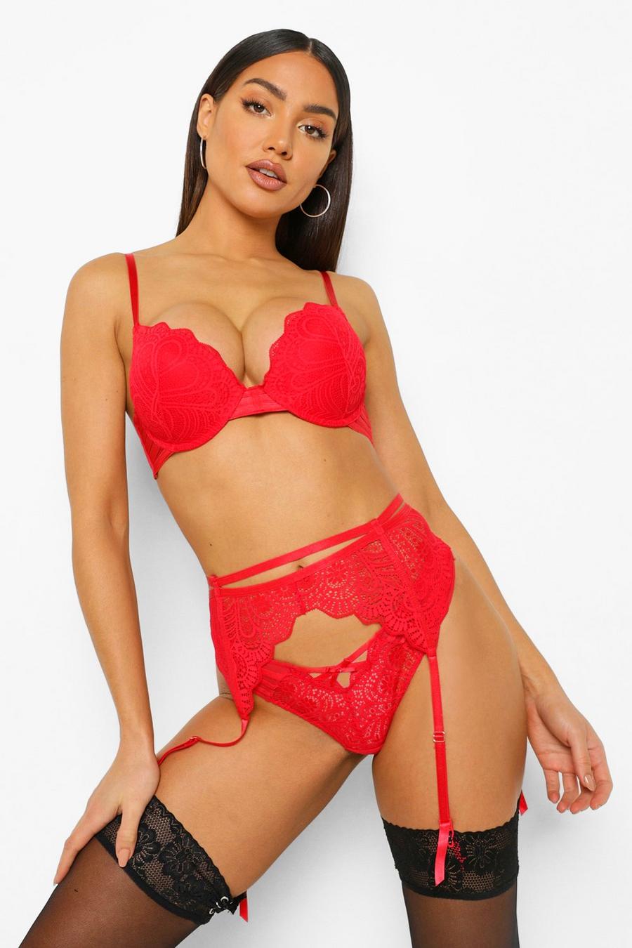 Red Layered Strapping Super Push Up Bra image number 1