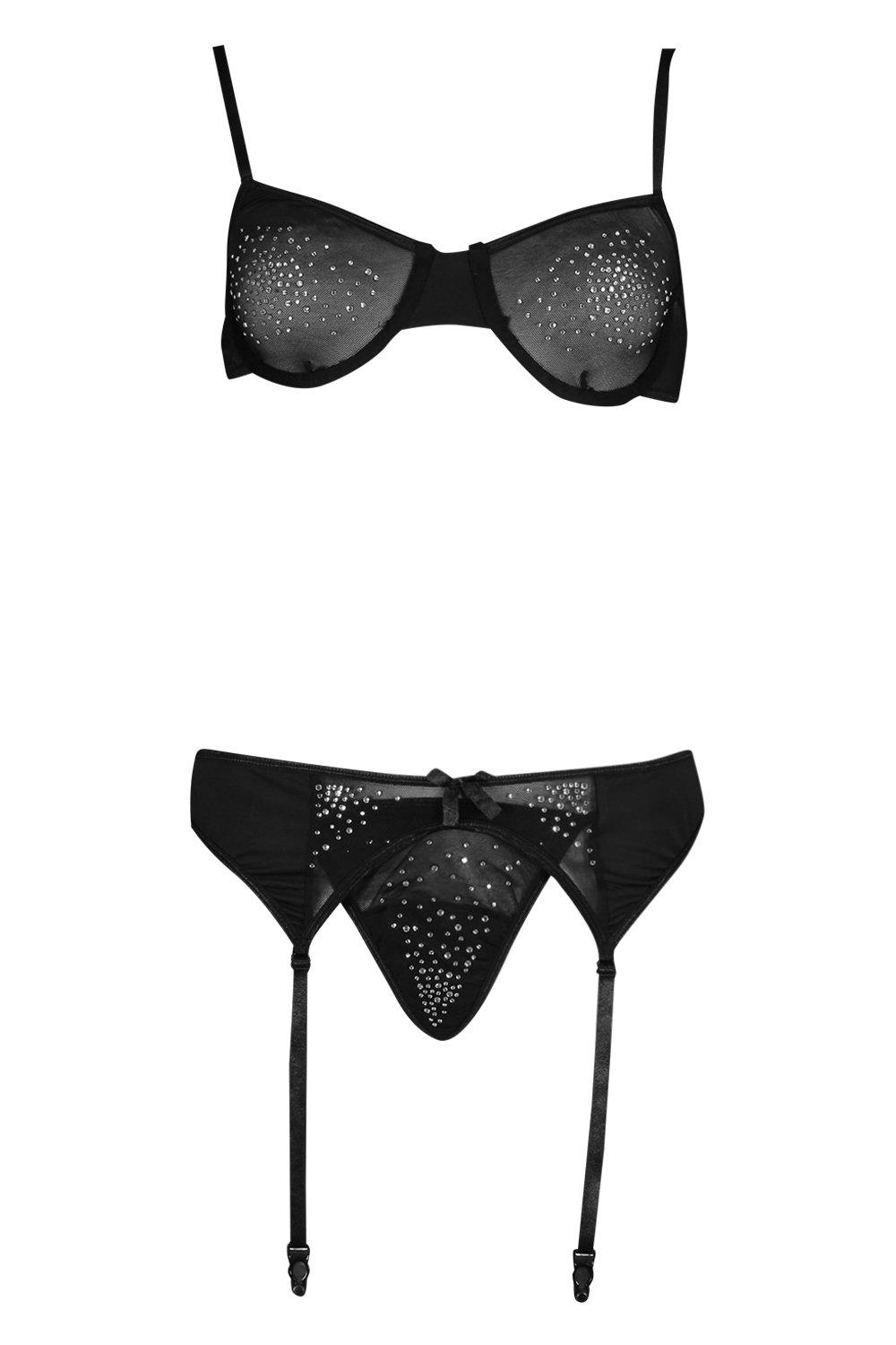 Ensemble soutien-gorge à strass avec porte-jarretelles et string | boohoo FR