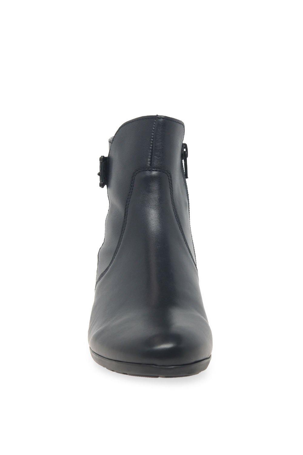 womens croc chelsea boots