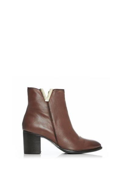 Moda In Pelle Tan 'Nelini' Leather Ankle Boots