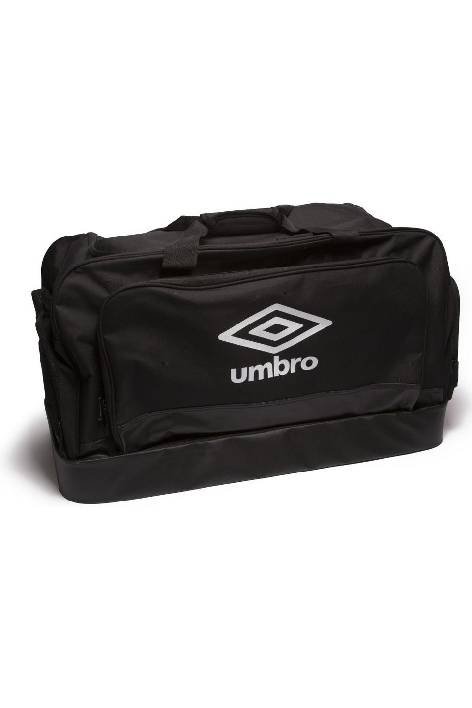 Sports Equipment Umbro Travelling Bag Large Hard Based Holdall Umbro