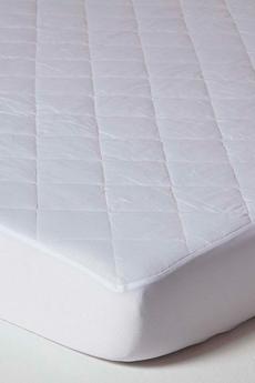 Homescapes White Quilted Mattress Protector