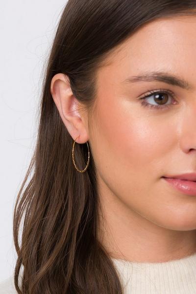 Pure Luxuries London Gold Gift Packaged 'Kessie' 18ct Gold Plated Sterling Silver Twist Hoops