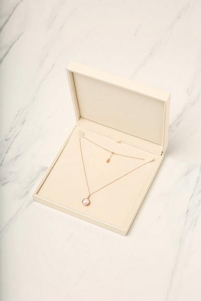 Pure Luxuries London Rose Gold Gift Packaged 'Cosmos' 18ct Rose Gold Plated 925 Silver Pearl Necklace