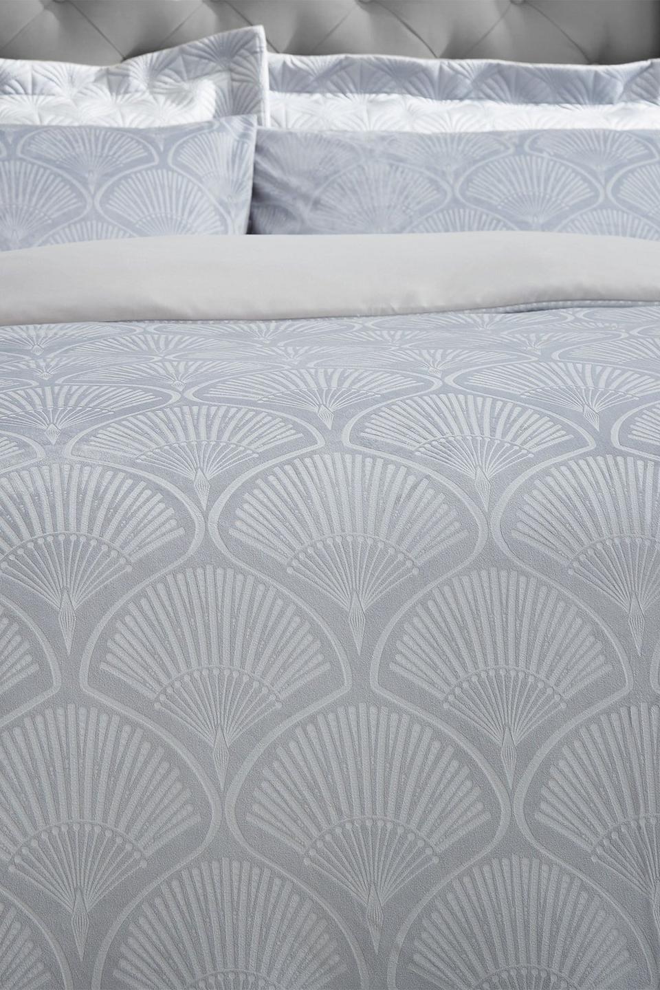 Bedding | 'Art Deco Pearl' Duvet Set | Catherine Lansfield