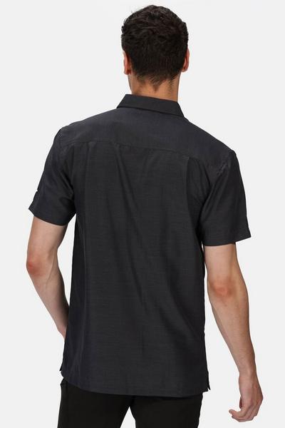 Regatta  'Mindano V' Wrinkle Resistant Short Sleeved Shirt