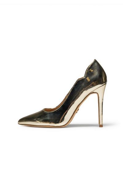 Novo Gold Gold 'Inisa' Metalic Heeled Court Shoes
