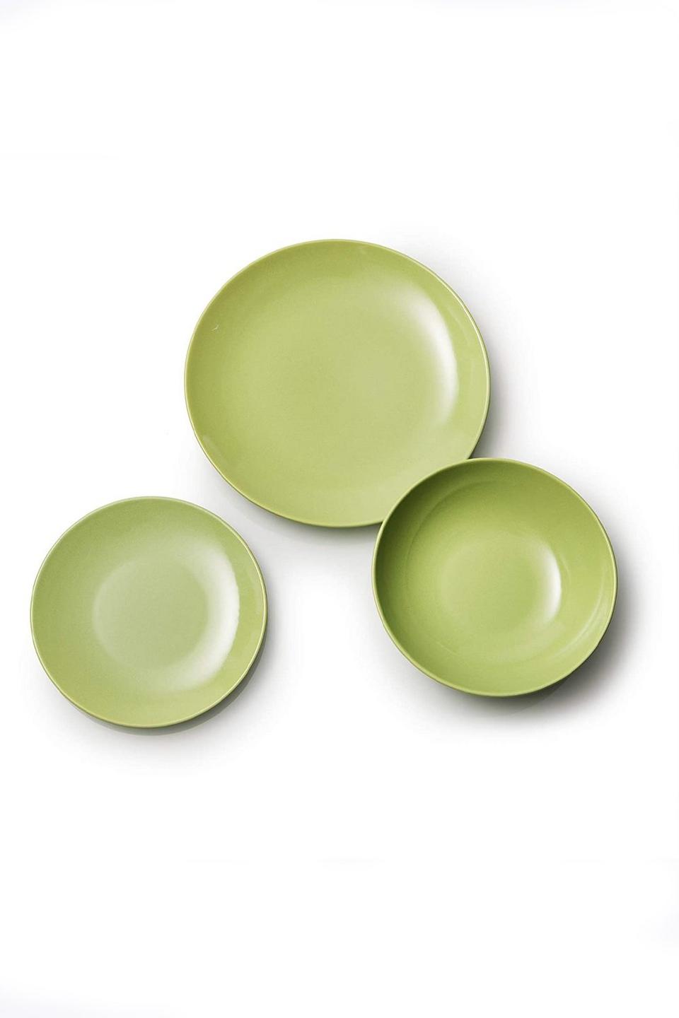 Plates | United Colors Set of 18 Stoneware Dinnerware Plates Green ...