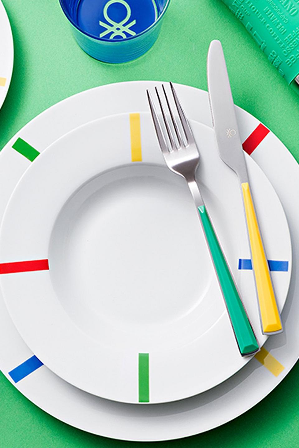 Plates | United Colors Set of 12 Porcelain Dinnerware Plates Rainbow ...