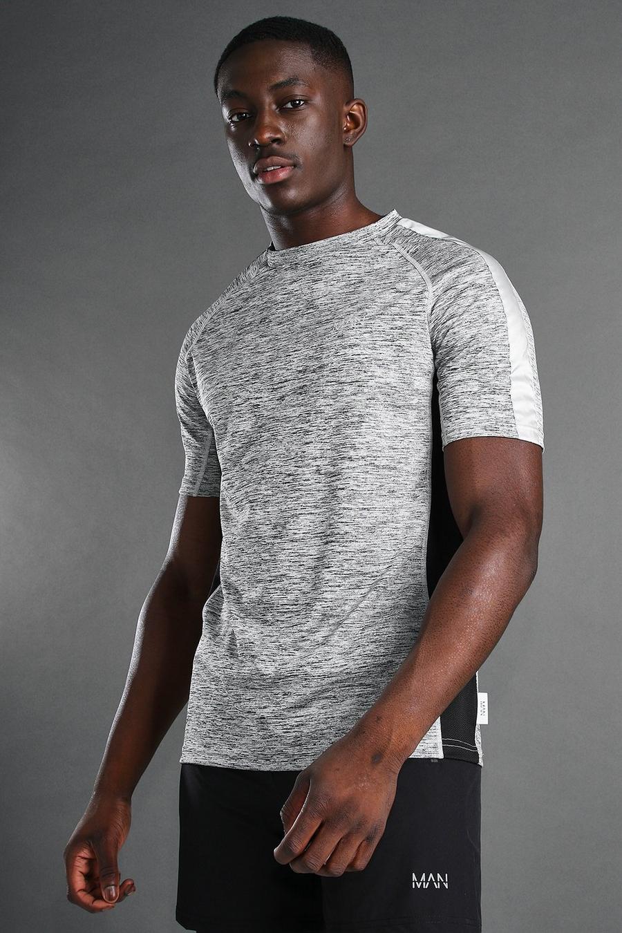 Grey MAN Active T-shirt med raglanärm och paneler image number 1