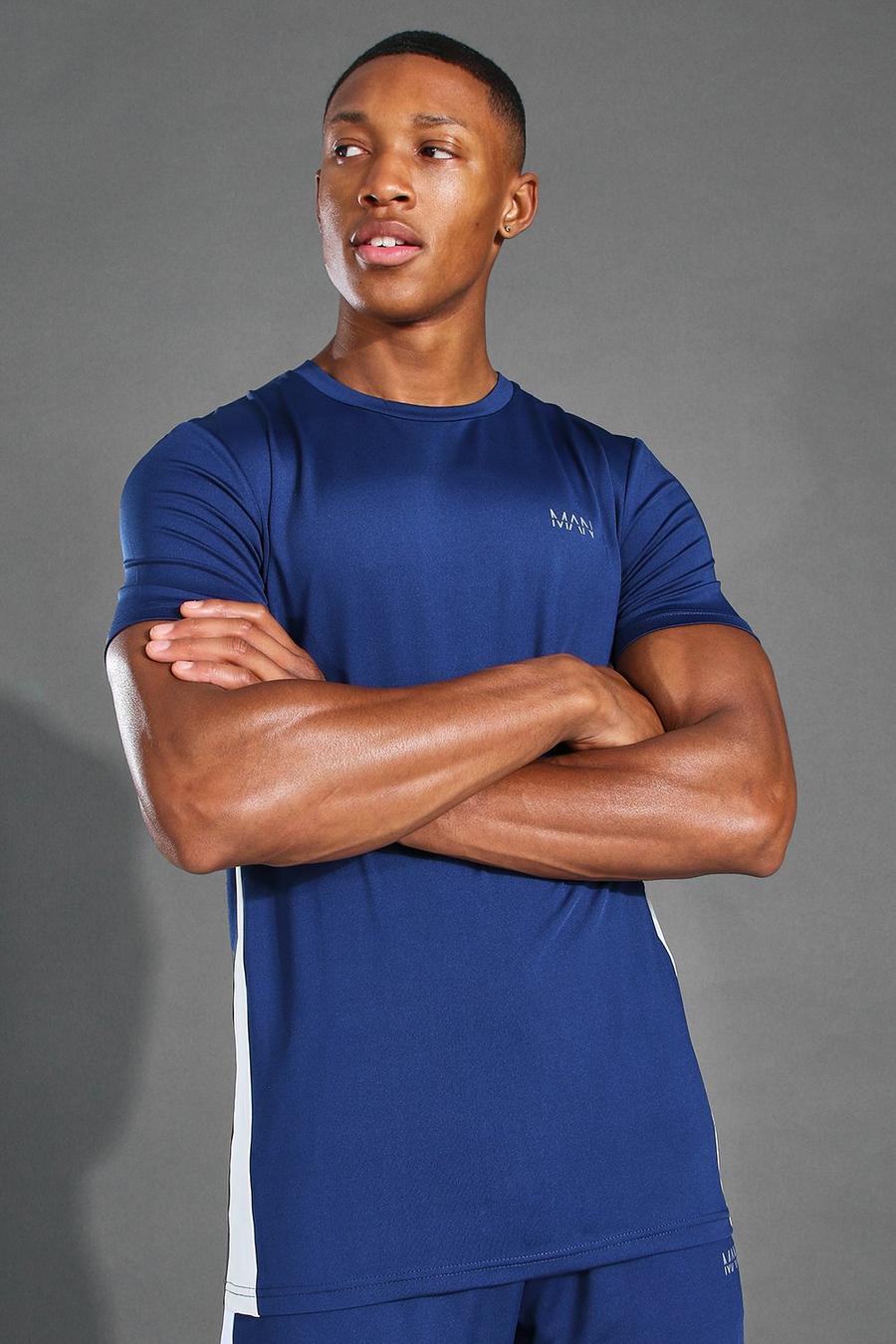 Camiseta para uso activo con rayas laterales MAN, Azul marino image number 1