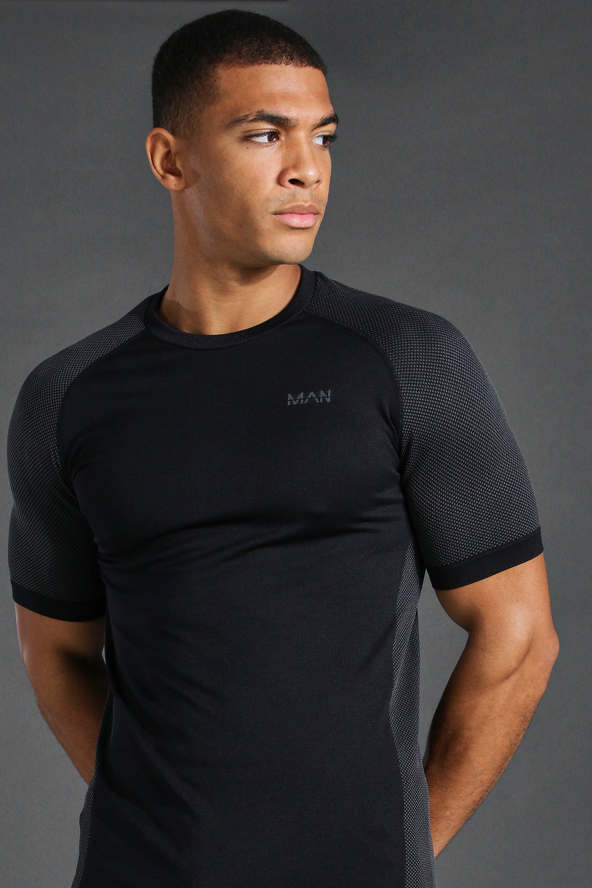 Man Gym T-shirt With Curved Hem