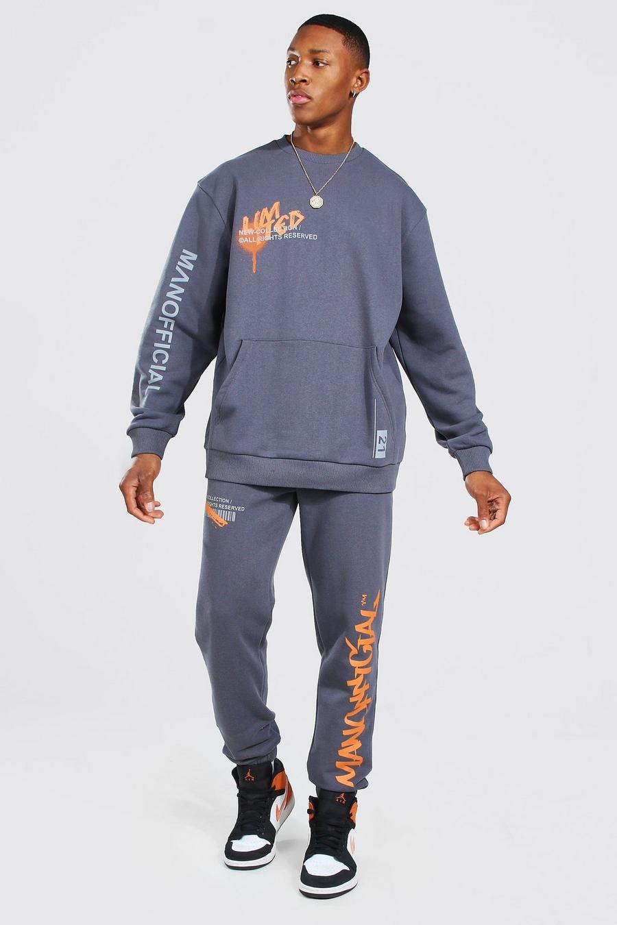 Charcoal MAN Oversize träningsoverall med sweatshirt och graffititryck image number 1