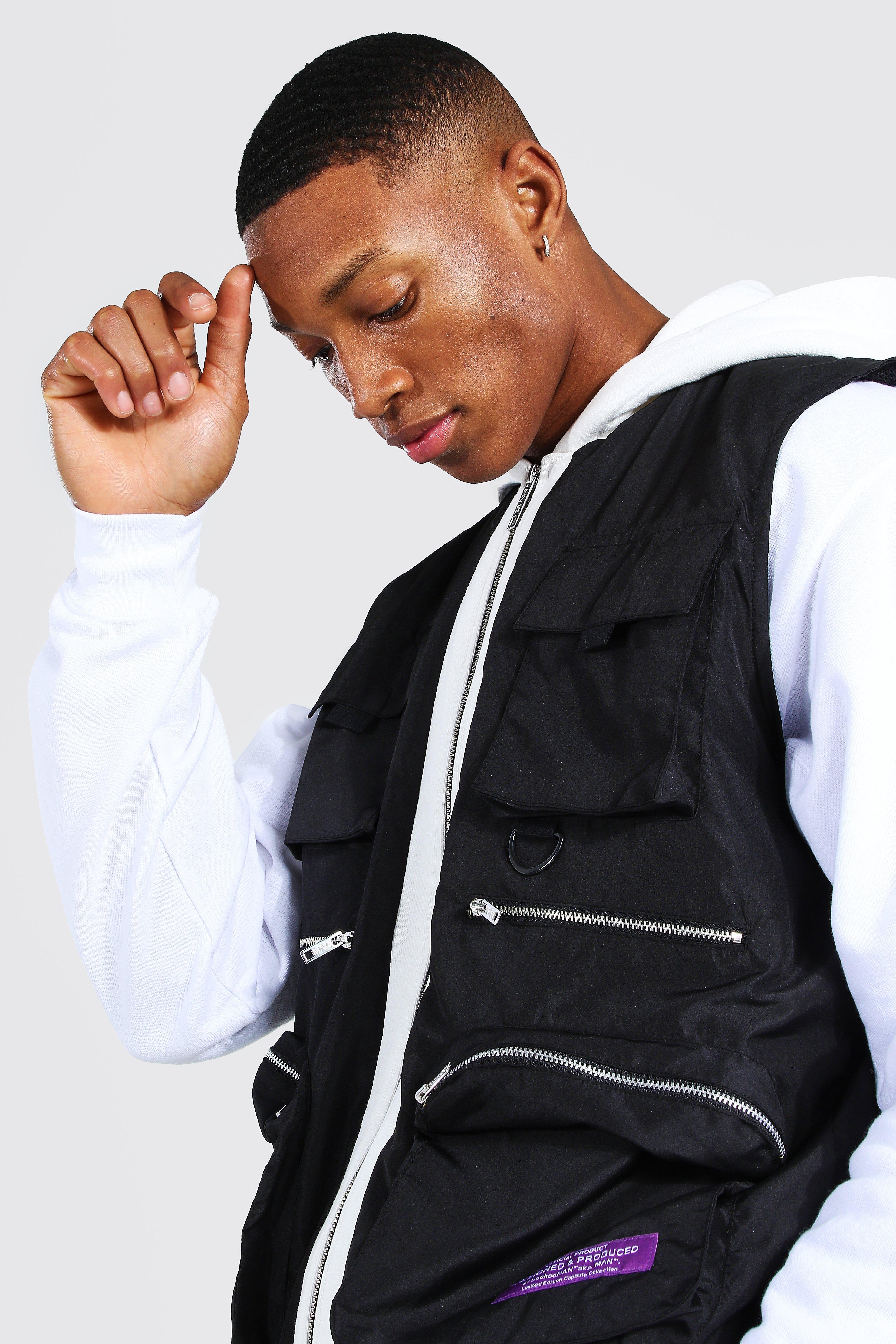 Contrast Hood Utility Vest With Man Tab boohoo IL