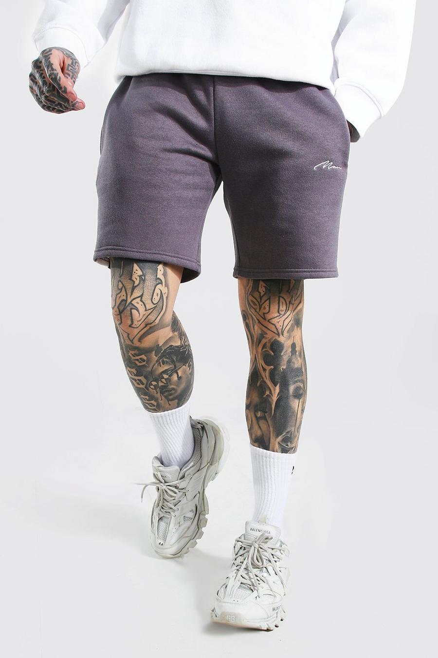 Pantalones cortos de largo medio con panel lateral y la firma Man, Gris marengo image number 1