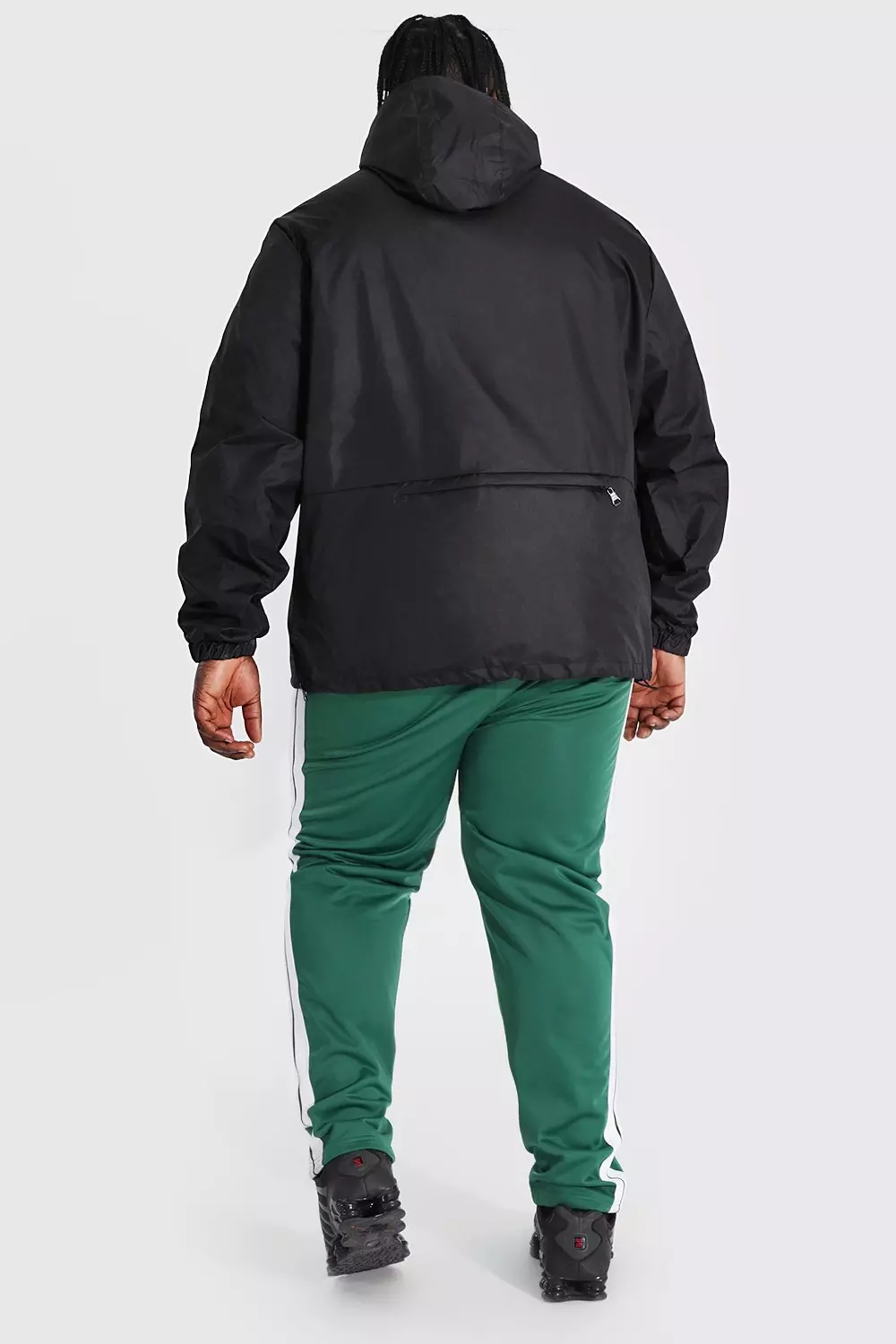 Black Plus Size Man Smart Packable Overhead Cagoule alternative image