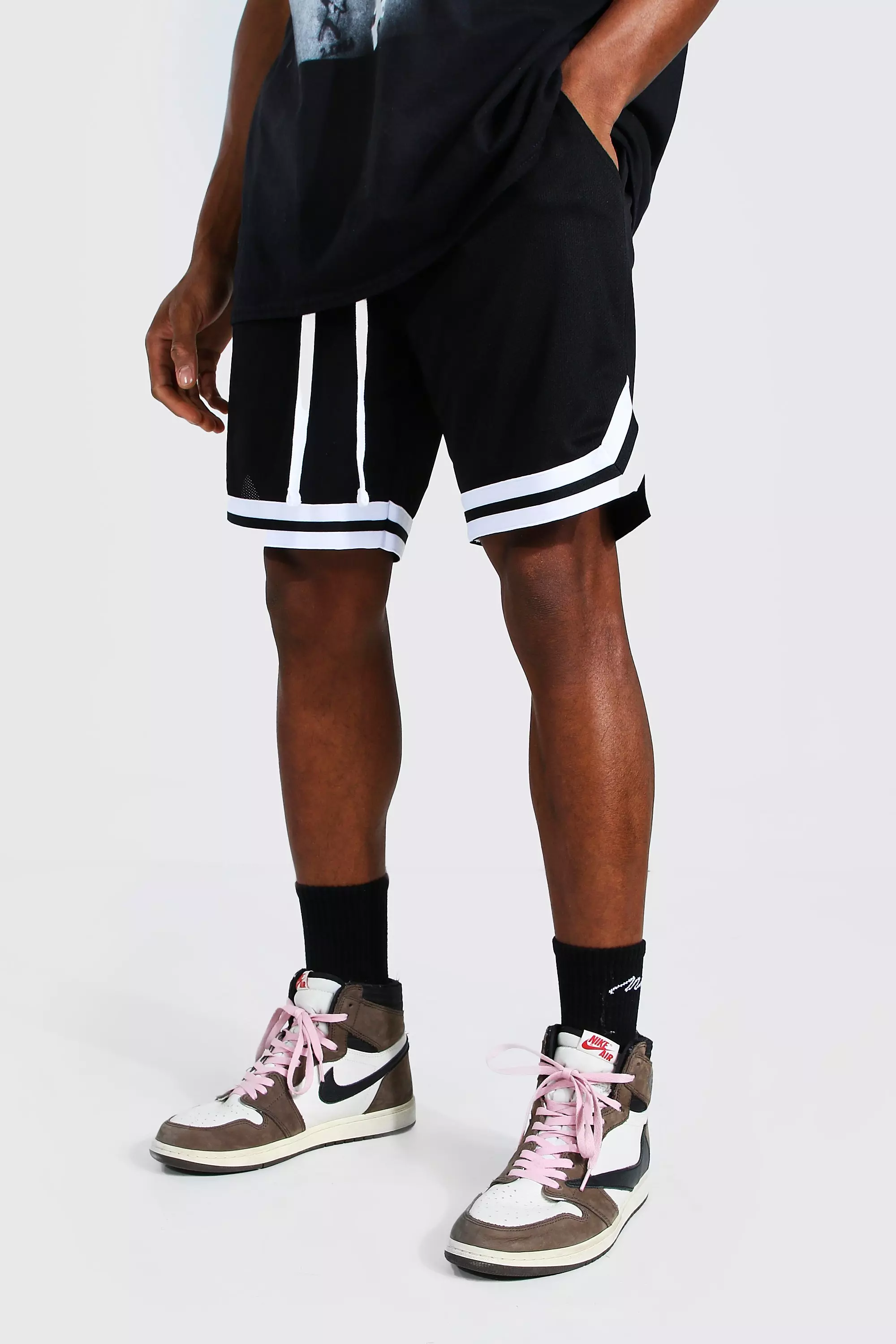 Short Length Mesh Basketball Shorts With Tape