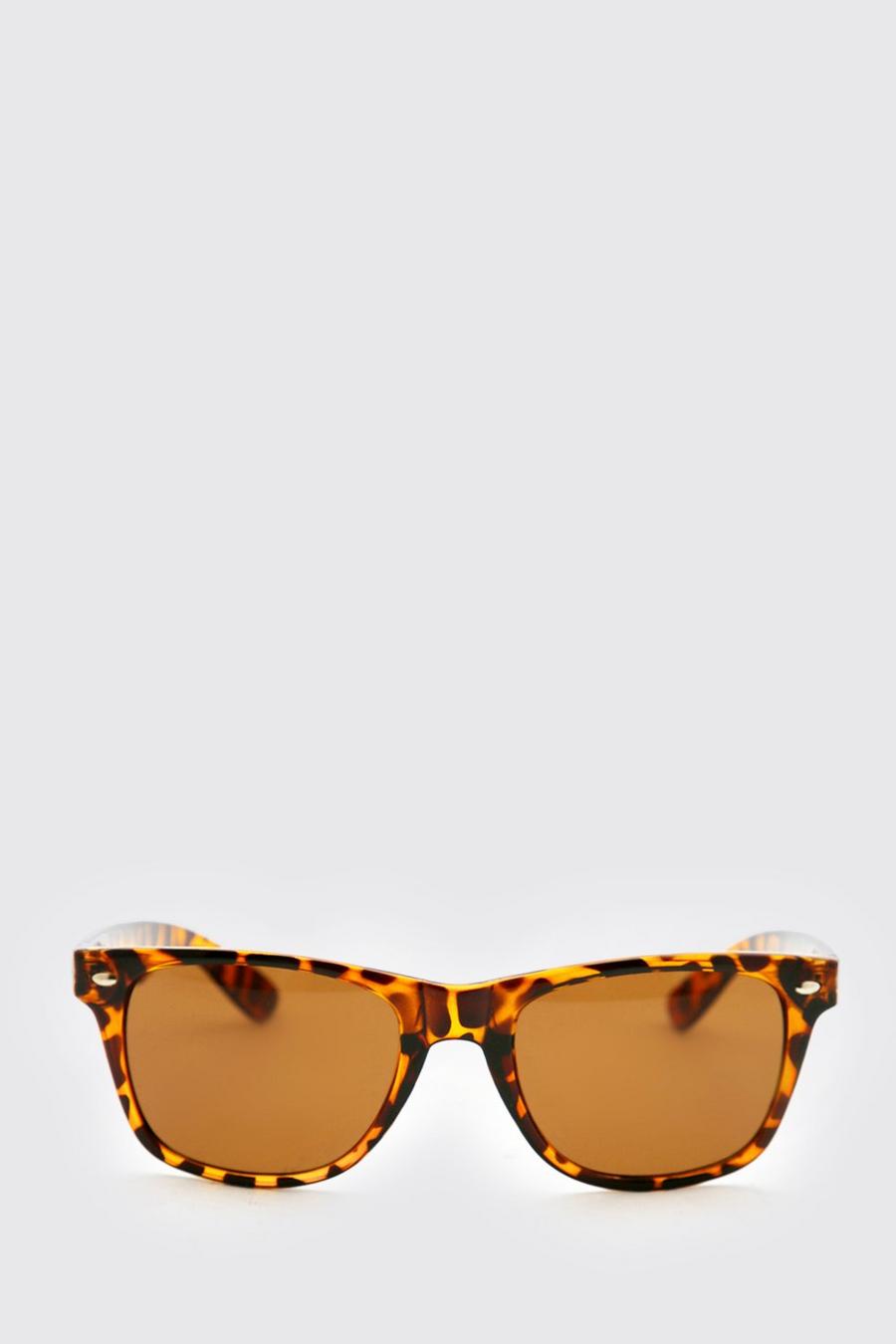 Brown Man Wayfarer Sunglasses With Case image number 1