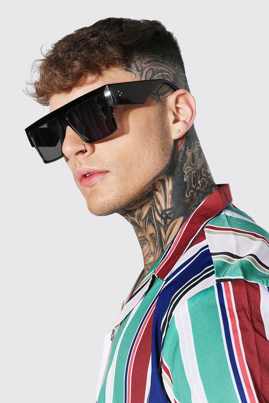 https://media.boohoo.com/i/boohoo/mzz05007_black_xl/male-black-oversized-transparent-frame-sunglasses/?w=900&qlt=default&fmt.jp2.qlt=70&fmt=auto&sm=fit