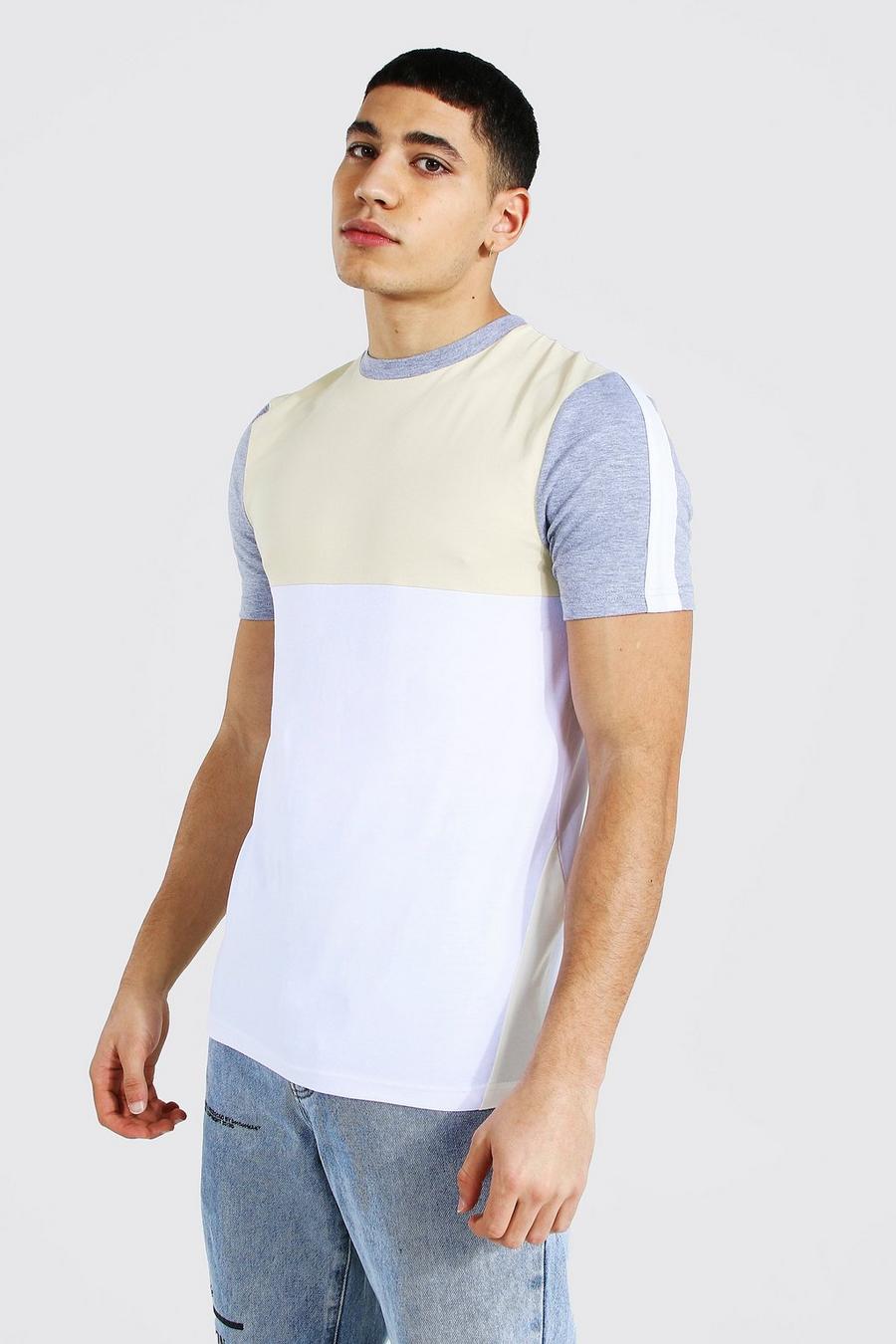 Sand T-shirt i muscle fit med blockfärger image number 1