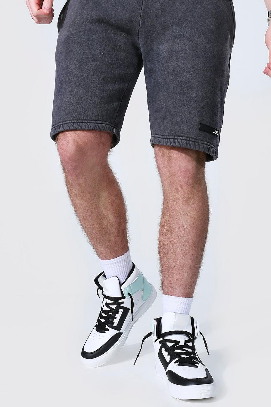 מולטי נעלי ספורט בגזרה גבוהה ובצבעים מנוגדים עם כיתוב Man   image number 1