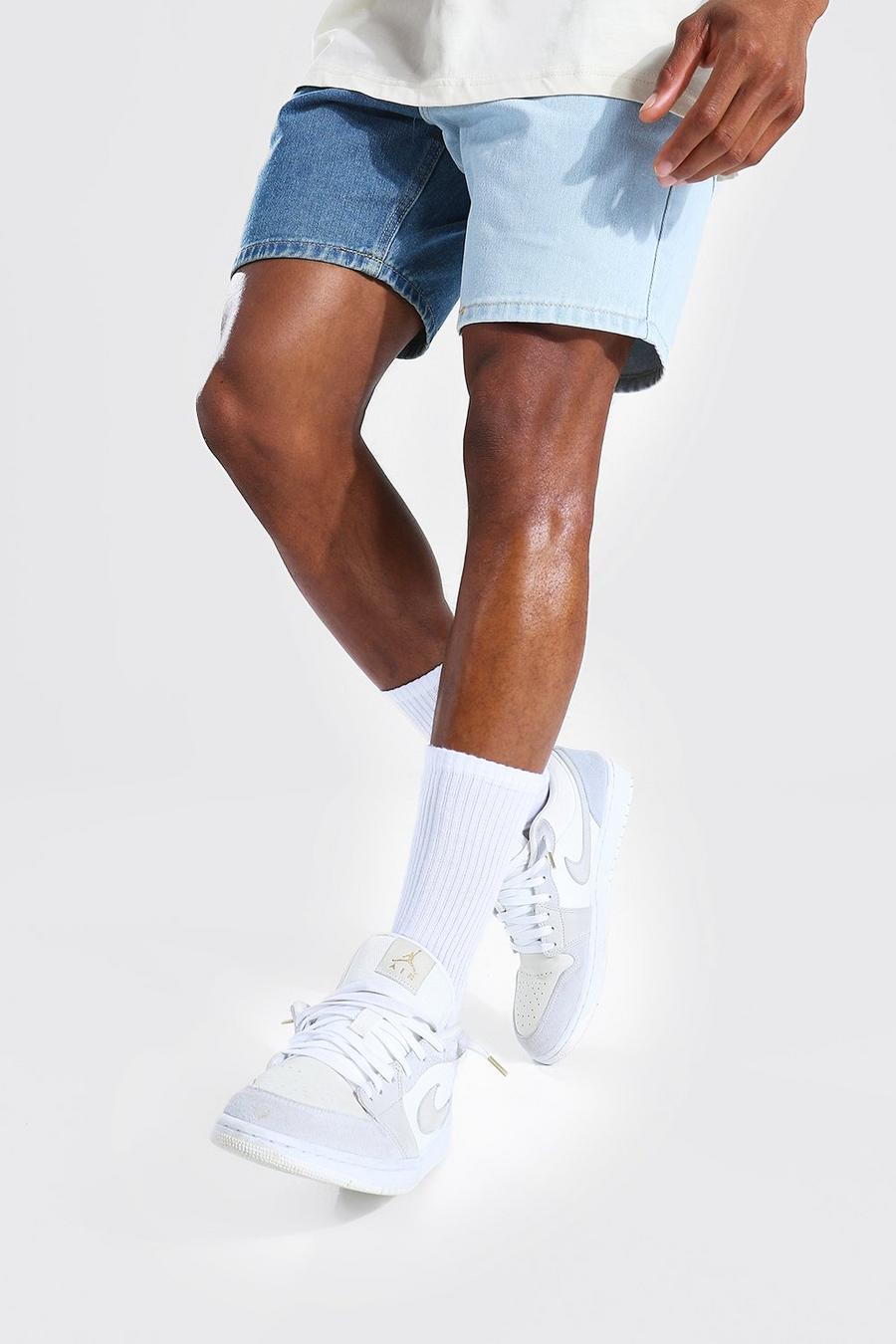 Steife Slim-Fit Jeansshorts in Kontrastfarben, Eisblau image number 1