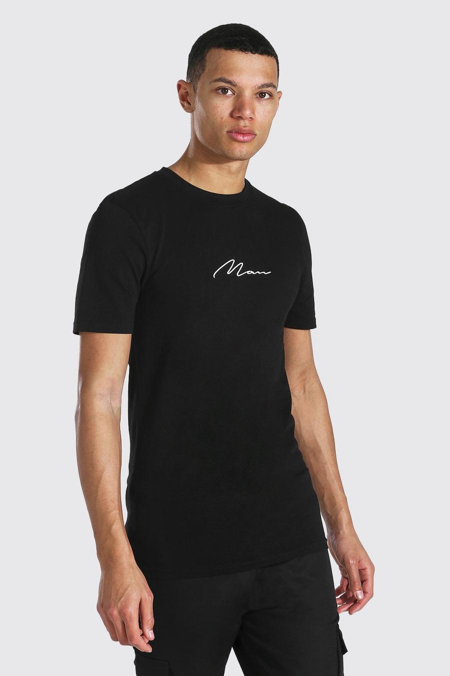 T-shirt Tall sagomata con firma MAN, Nero image number 1