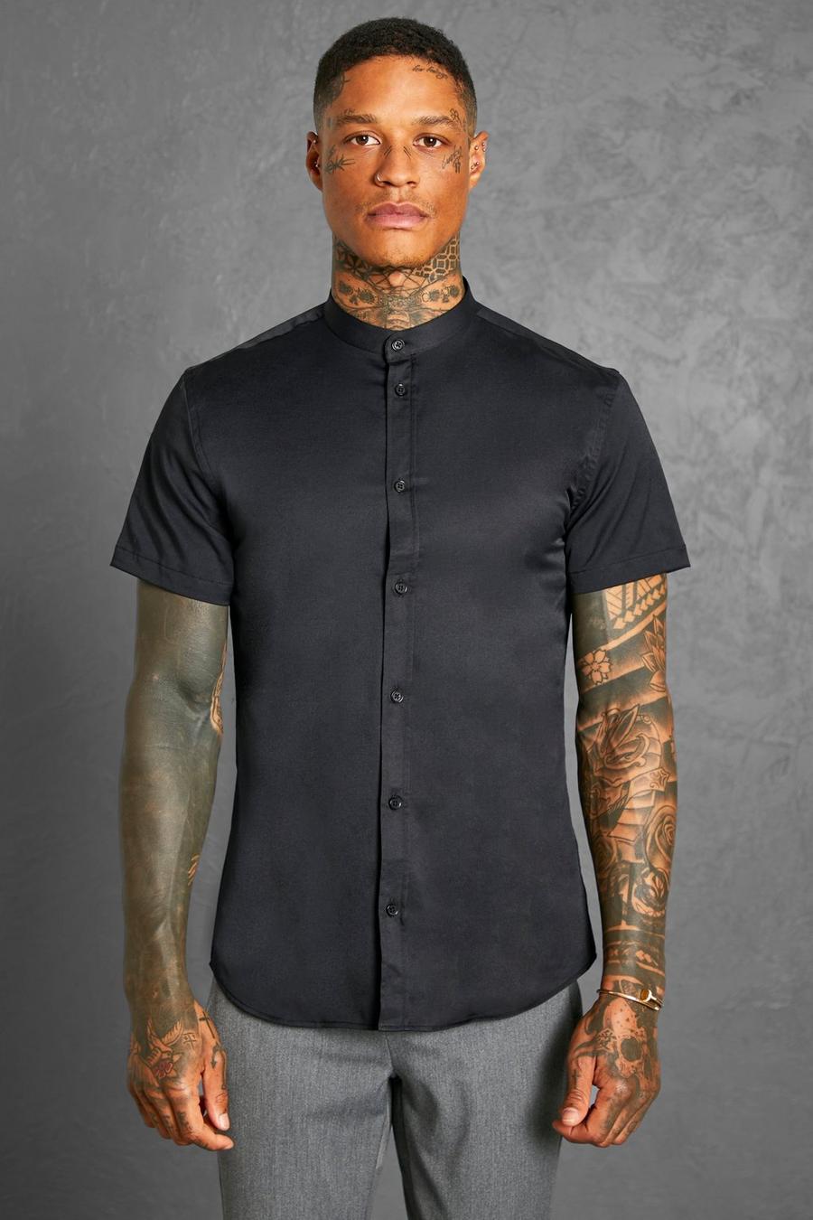 Black svart Kortärmad skjorta i slim fit med farfarskrage