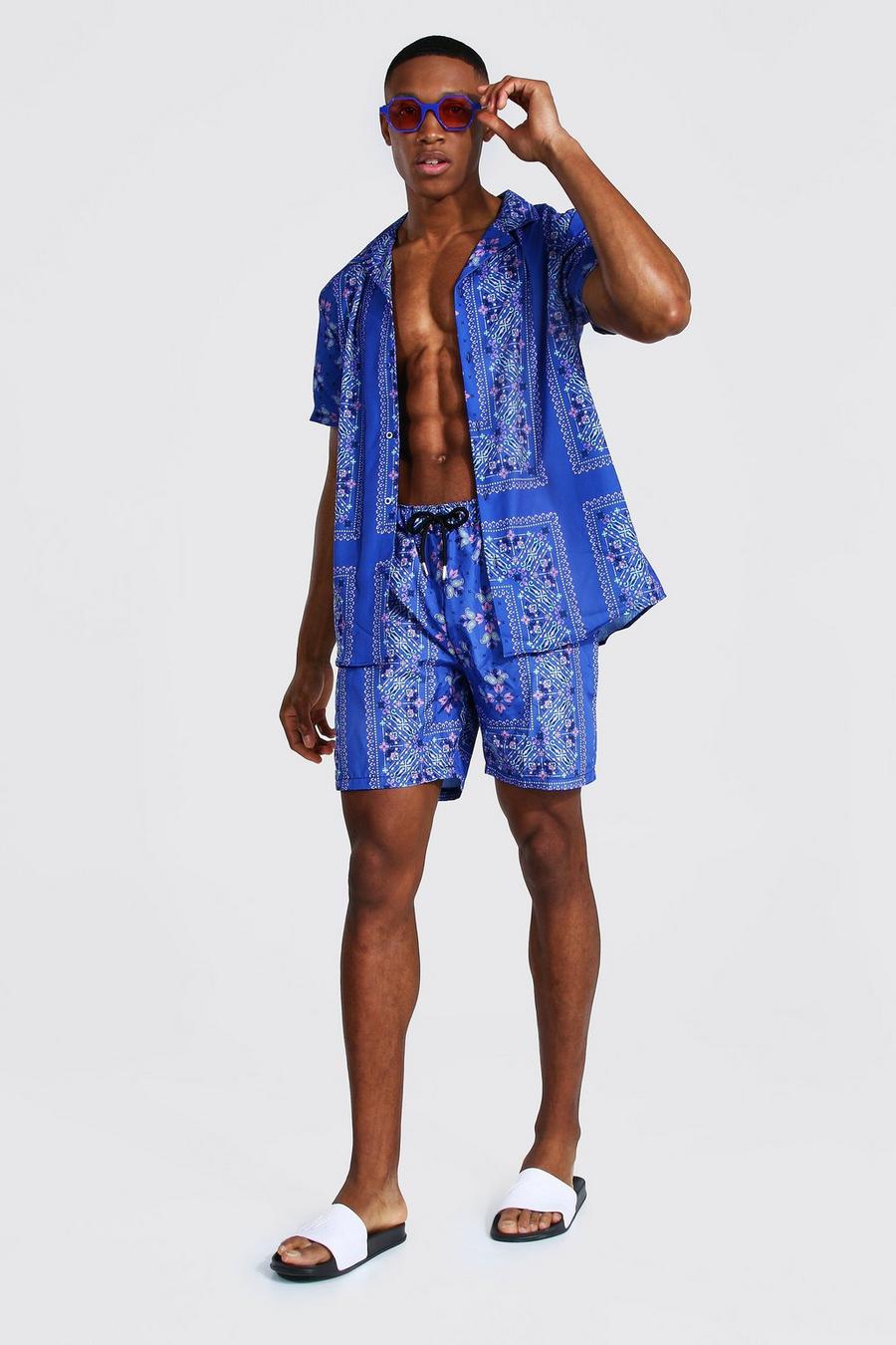 Pantaloncini da mare e camicia a maniche corte con colletto risvoltato con stampa a mosaico, Blu fiordaliso image number 1