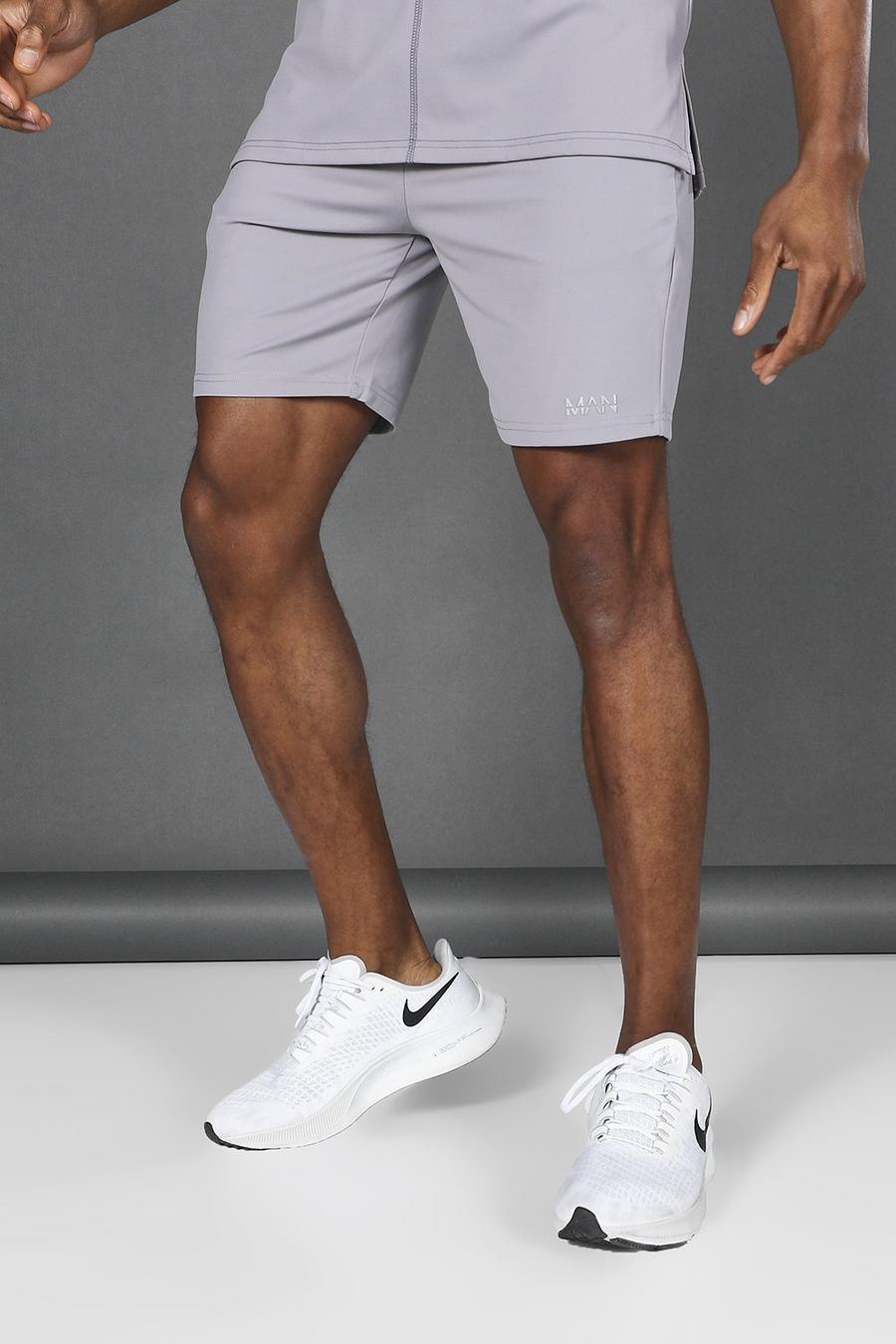 Charcoal gris Man Active Premium Shorts image number 1
