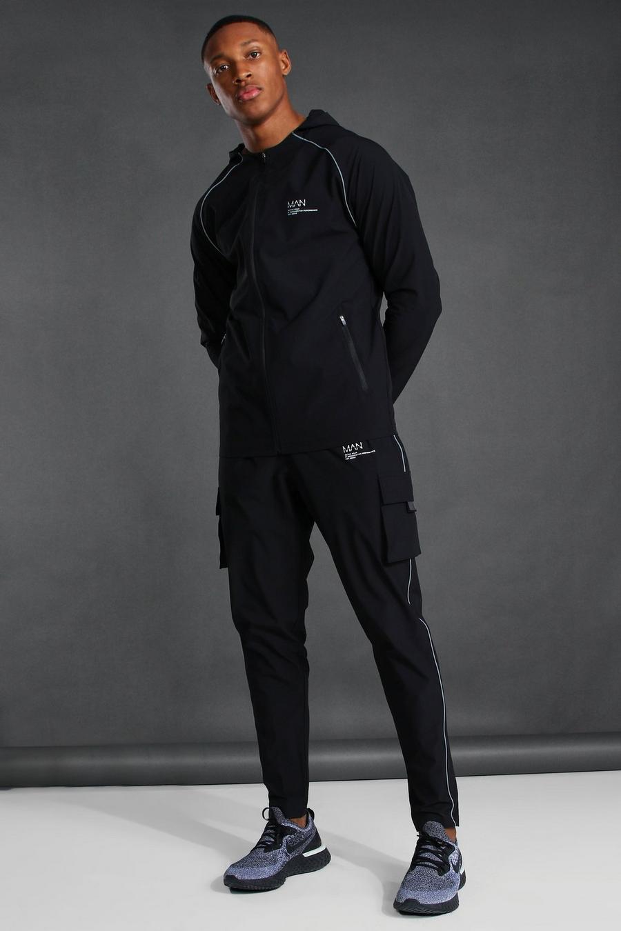 שחור חליפת טרנינג ספורטיבית עם קפוצ'ון עם רוכסן מלא עם כיתוב Man image number 1