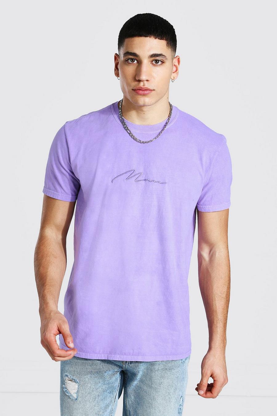 Überfärbtes T-Shirt mit MAN-Schriftzug, Blasslilafarben image number 1